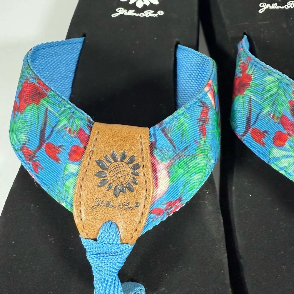 Yellow Box Flip Flops Blue with Pink Flamingos Size 7 1/2 7.5 Sandals Tropical - Picture 5 of 15